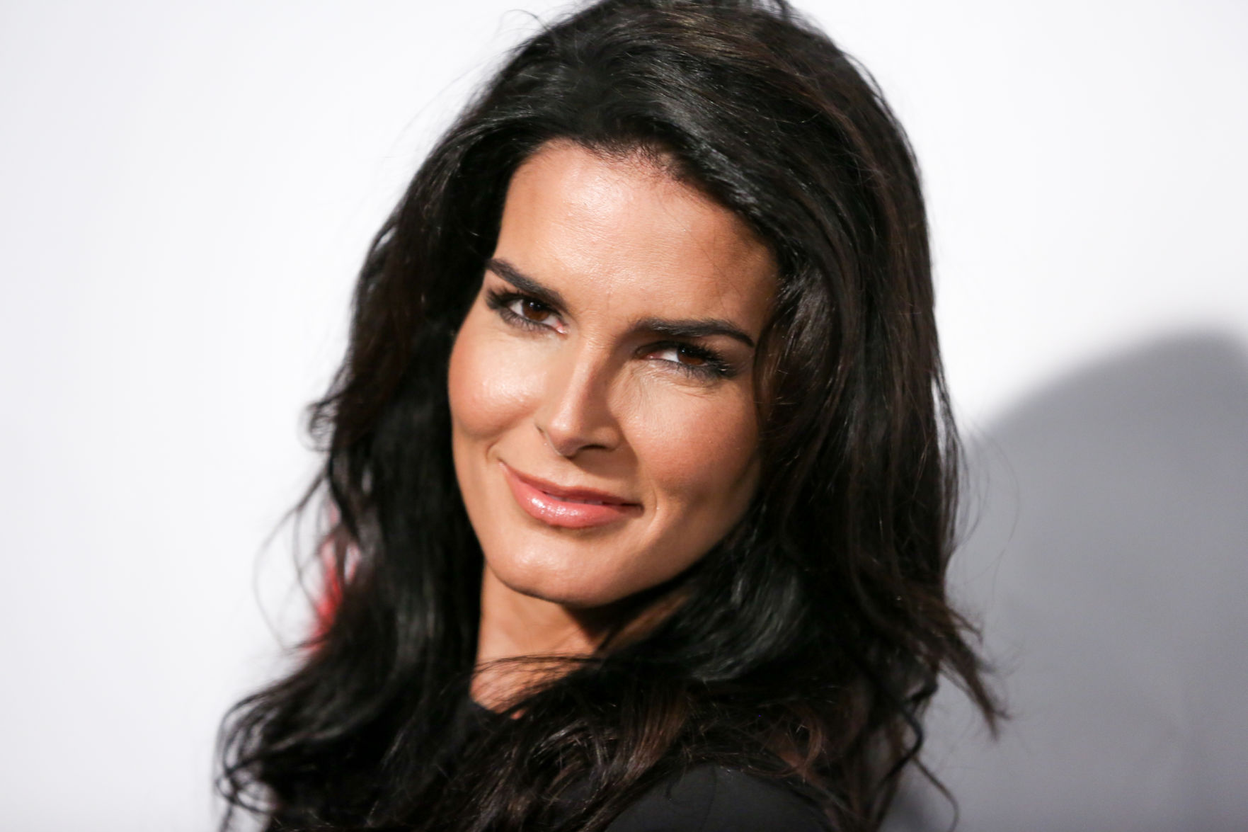 Angie Harmon